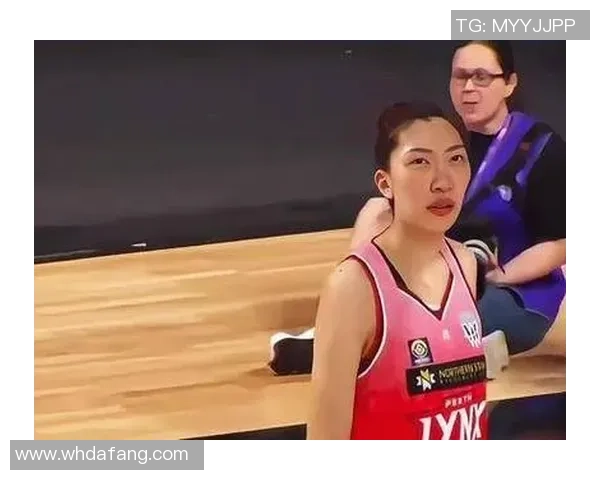 28分13板4盖帽！李月汝感觉到压力了吗？女篮榜首中锋之争真剧烈